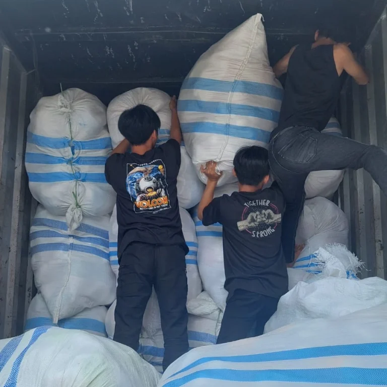 pengiriman boneka custom ke seluruh Indonesia